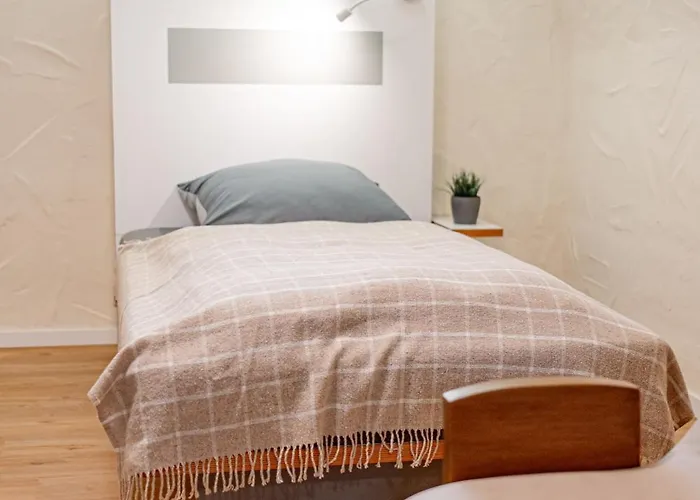 Elisa 巴特腓特烈斯哈尔